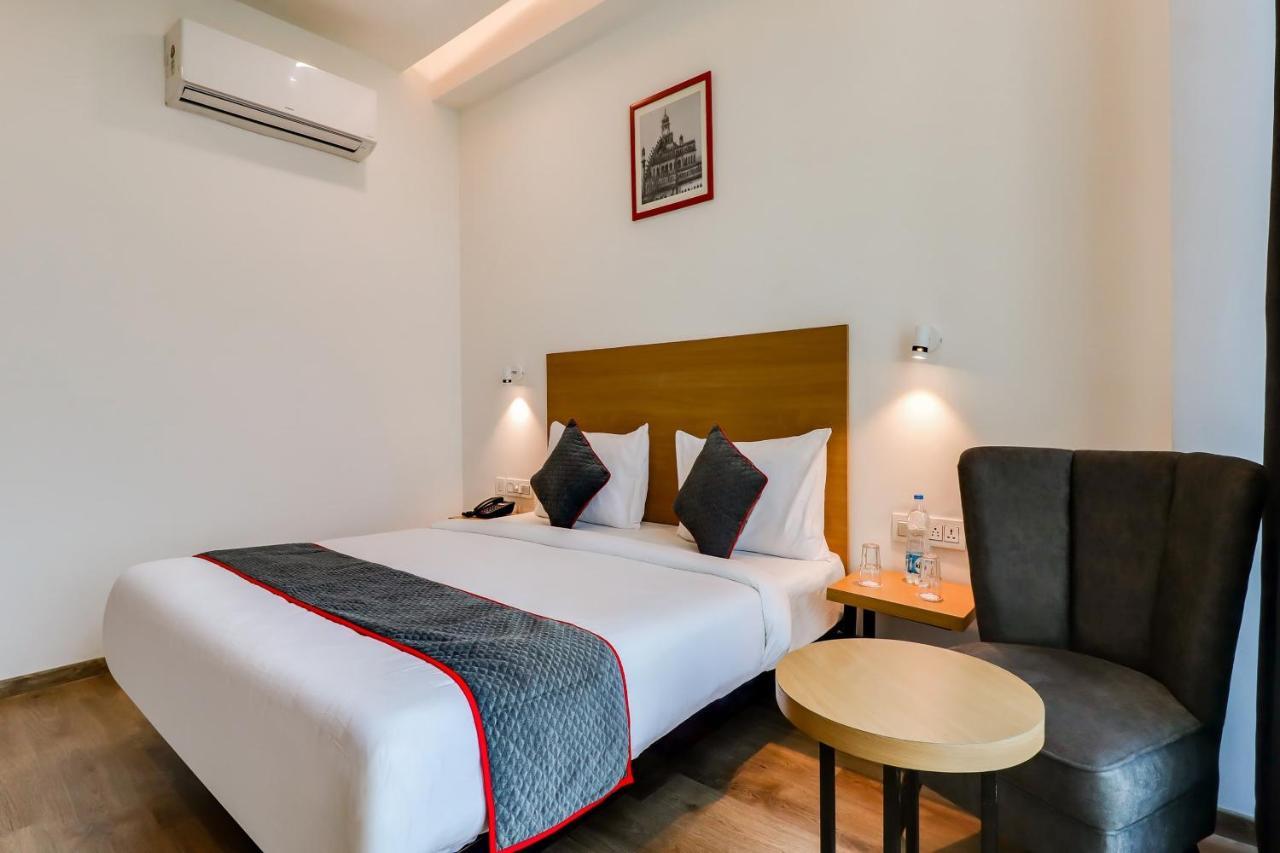Hotel Super Townhouse Jashn Chinhat Exterior foto