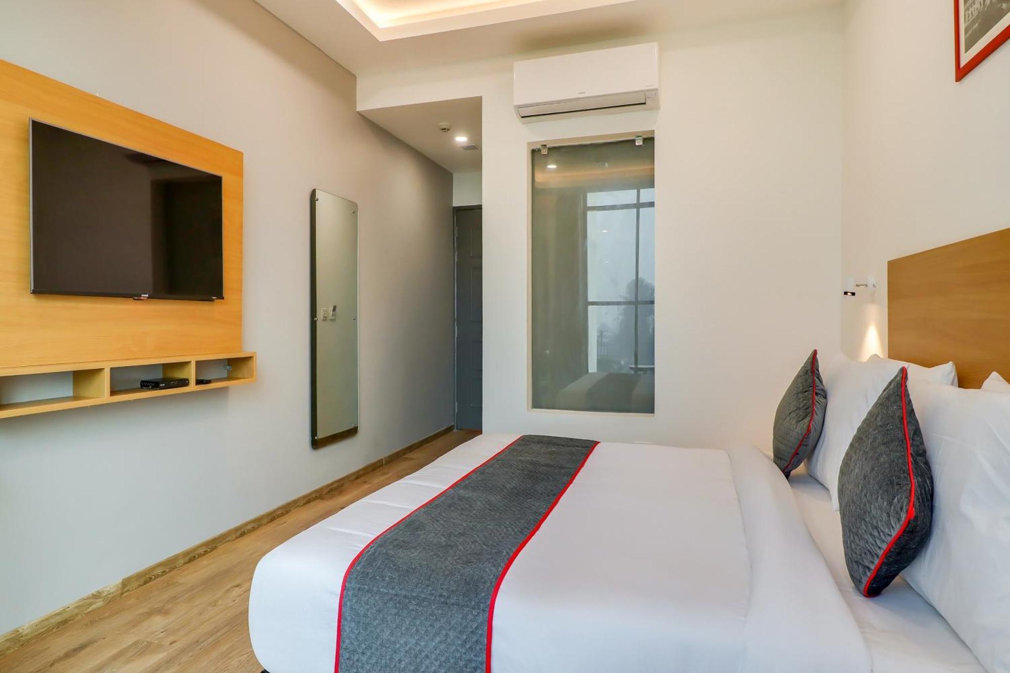 Hotel Super Townhouse Jashn Chinhat Exterior foto