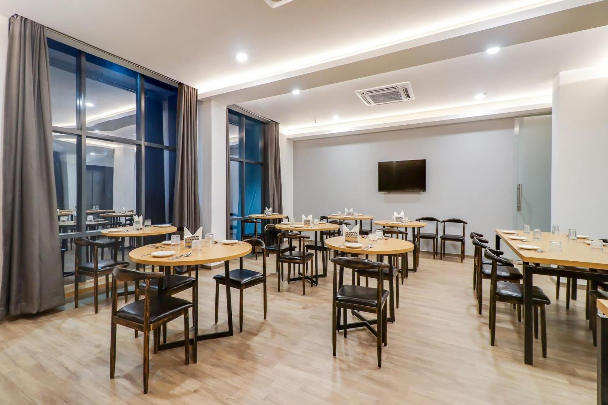 Hotel Super Townhouse Jashn Chinhat Exterior foto
