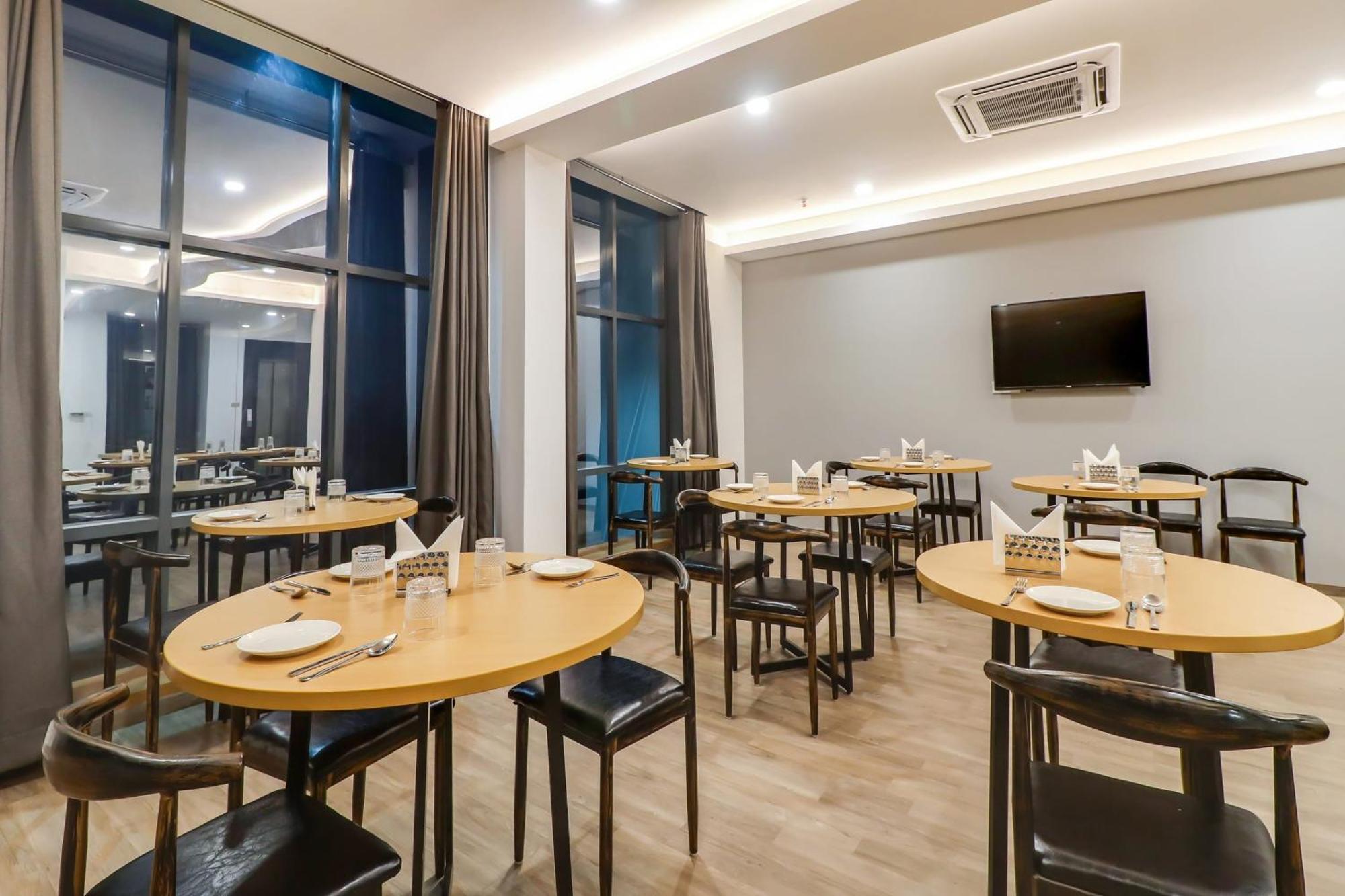 Hotel Super Townhouse Jashn Chinhat Exterior foto
