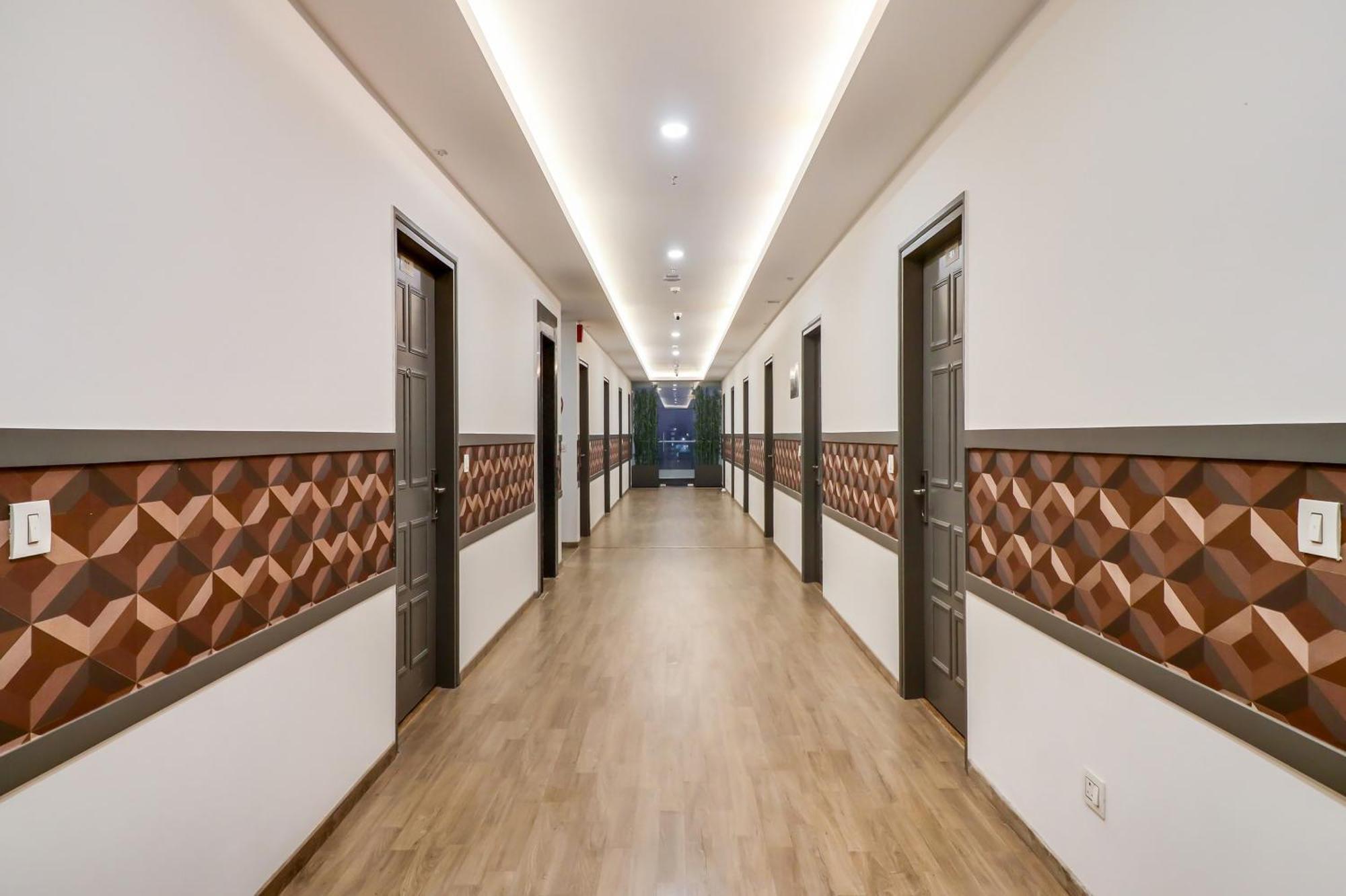 Hotel Super Townhouse Jashn Chinhat Exterior foto